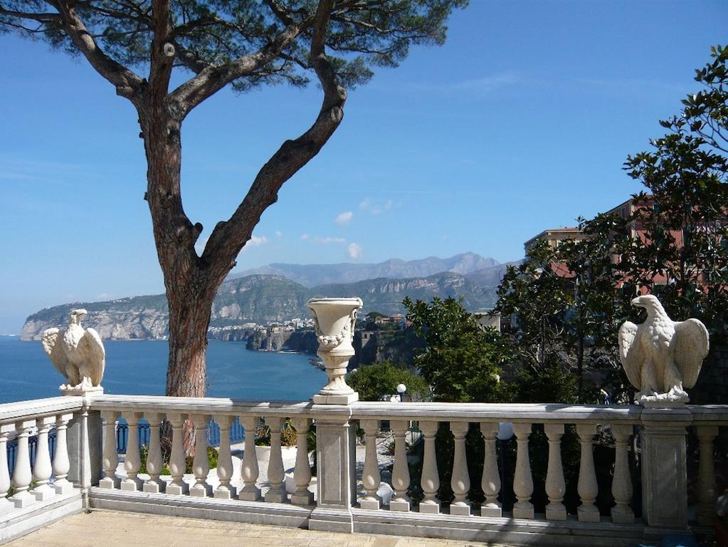 Villa La Terrazza Suites Sorrento Eksteriør billede