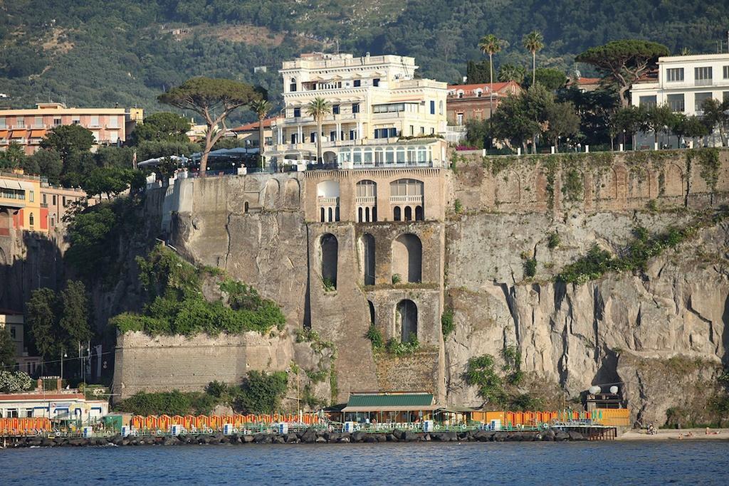 Villa La Terrazza Suites Sorrento Eksteriør billede